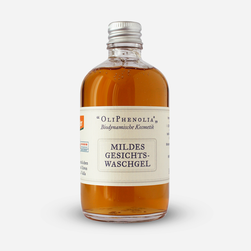 Mildes Gesichtswaschgel mit Olivenpolyphenolen in Glasflasche – natürliche Reinigung mit biodynamischer Kosmetik von Fattoria La Vialla.