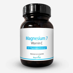 Braunglasflasche mit weißem Etikett des Nahrungsergänzungsmittels „Magnesium 7 mit Vitamin C“ von RepaVital, mit Hinweis auf 7 Magnesiumverbindungen.